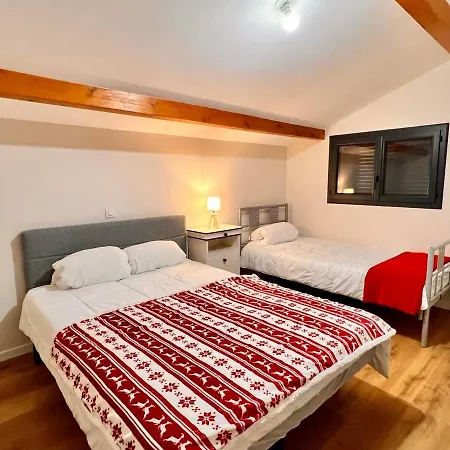 Chalet Barcelonnette, 5 Pieces, 10 Personnes - Fr-1-165a-162 Chalet
