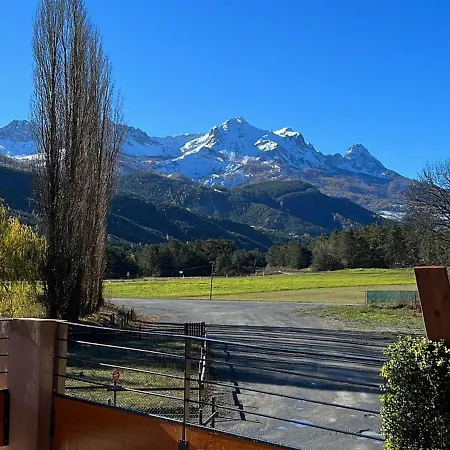 Chalet Chalet Barcelonnette, 5 Pieces, 10 Personnes - Fr-1-165a-162